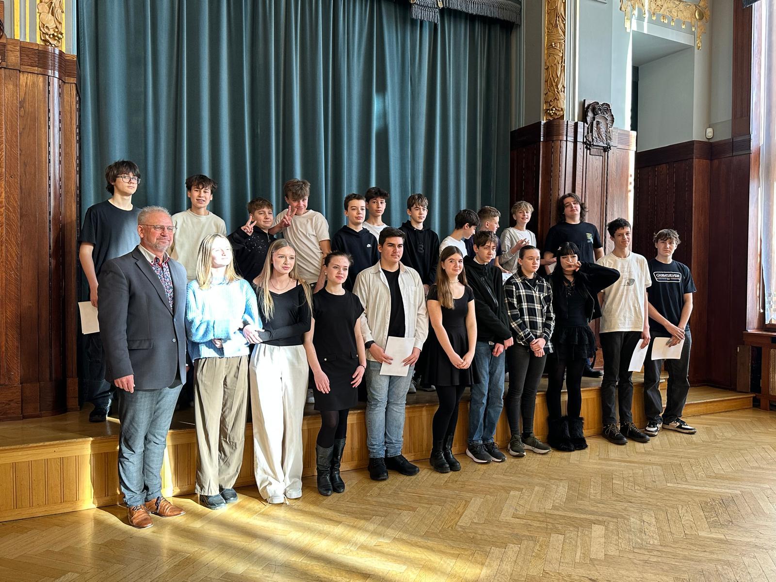 Jedinečné vysvědčení v Obecním domě