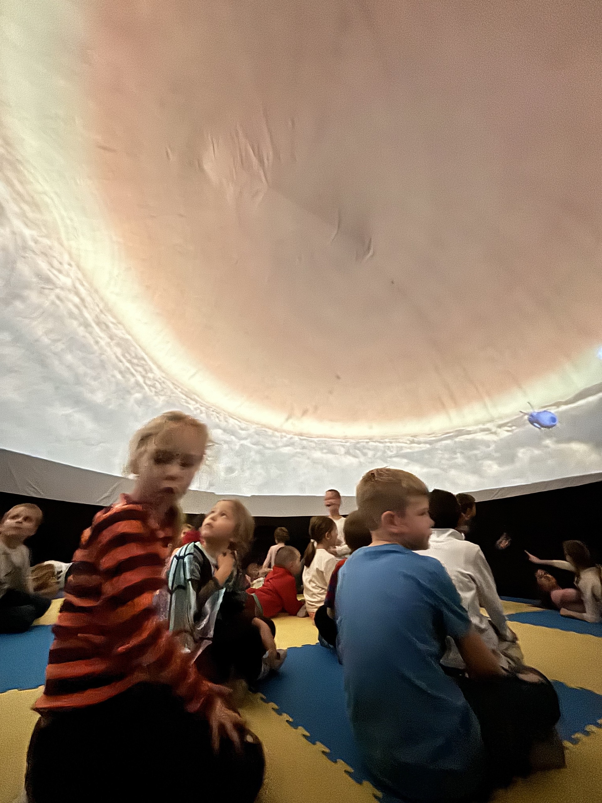 Halloweenské putování vesmírem