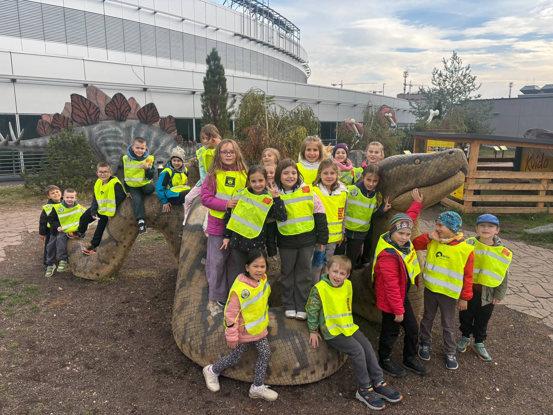 Ve světě dinosaurů