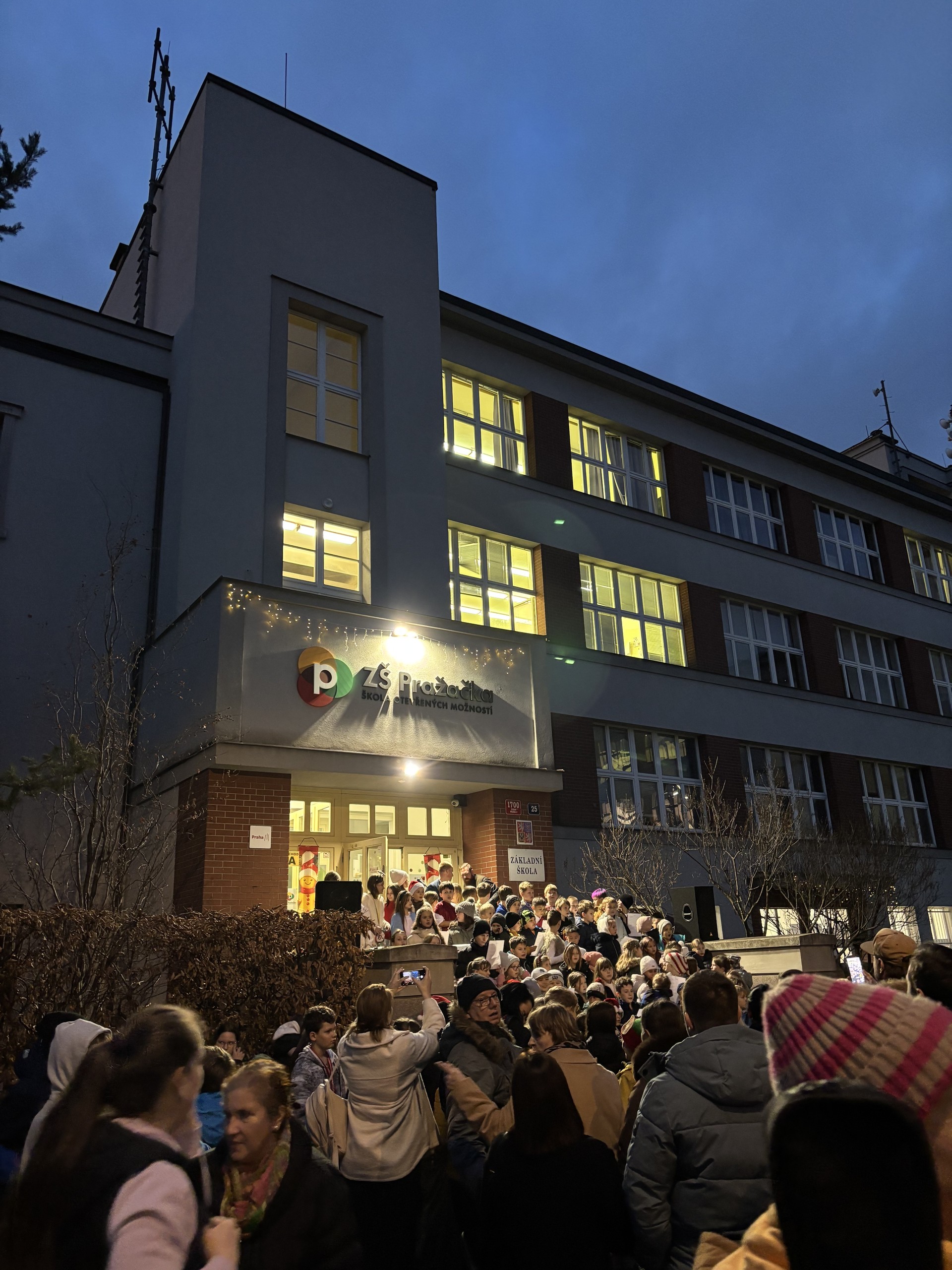 Veselé Vánoce na Pražačce!